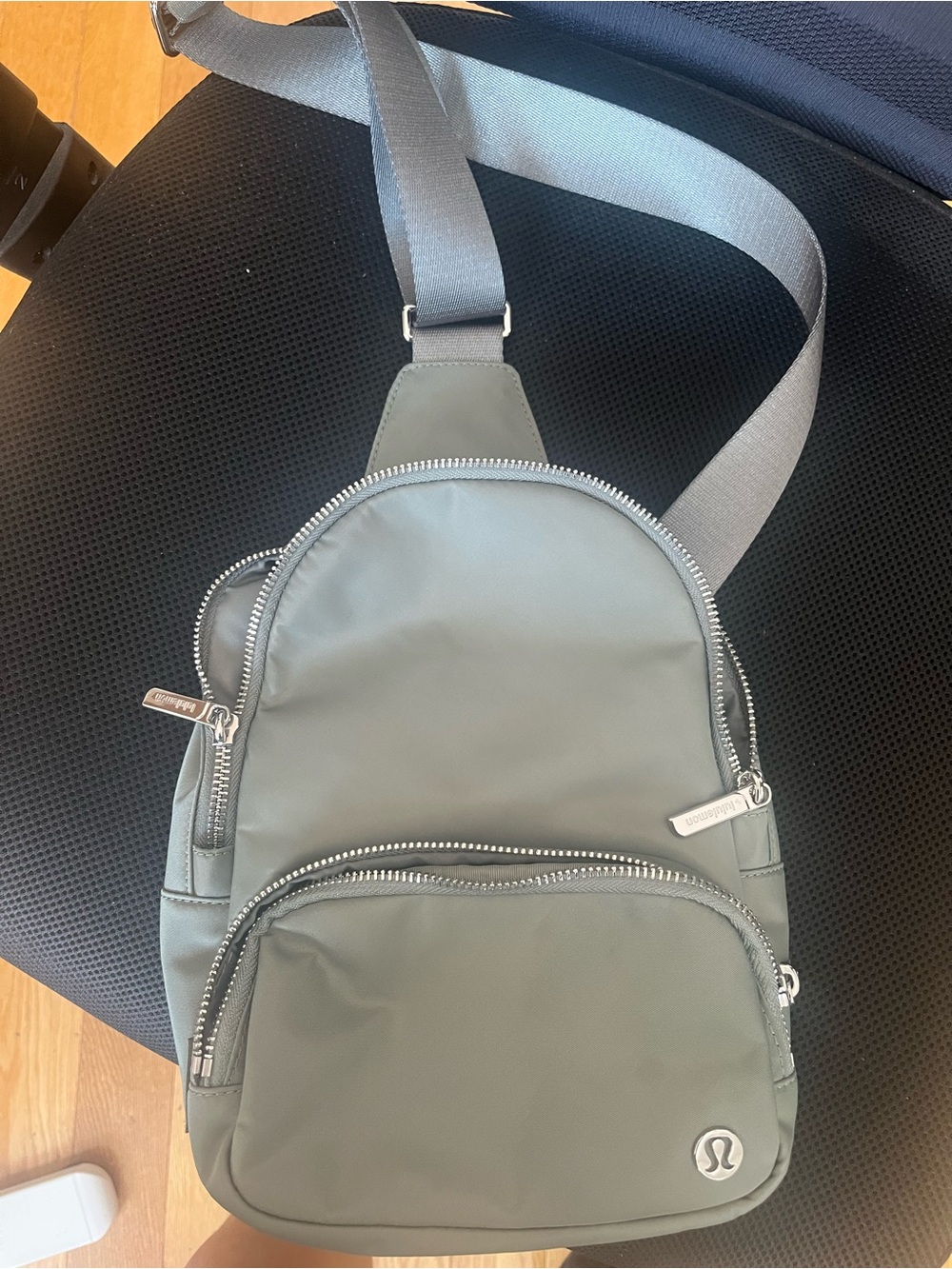 lululemon Everywhere Sling– Green